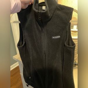 Columbia black fleece vest